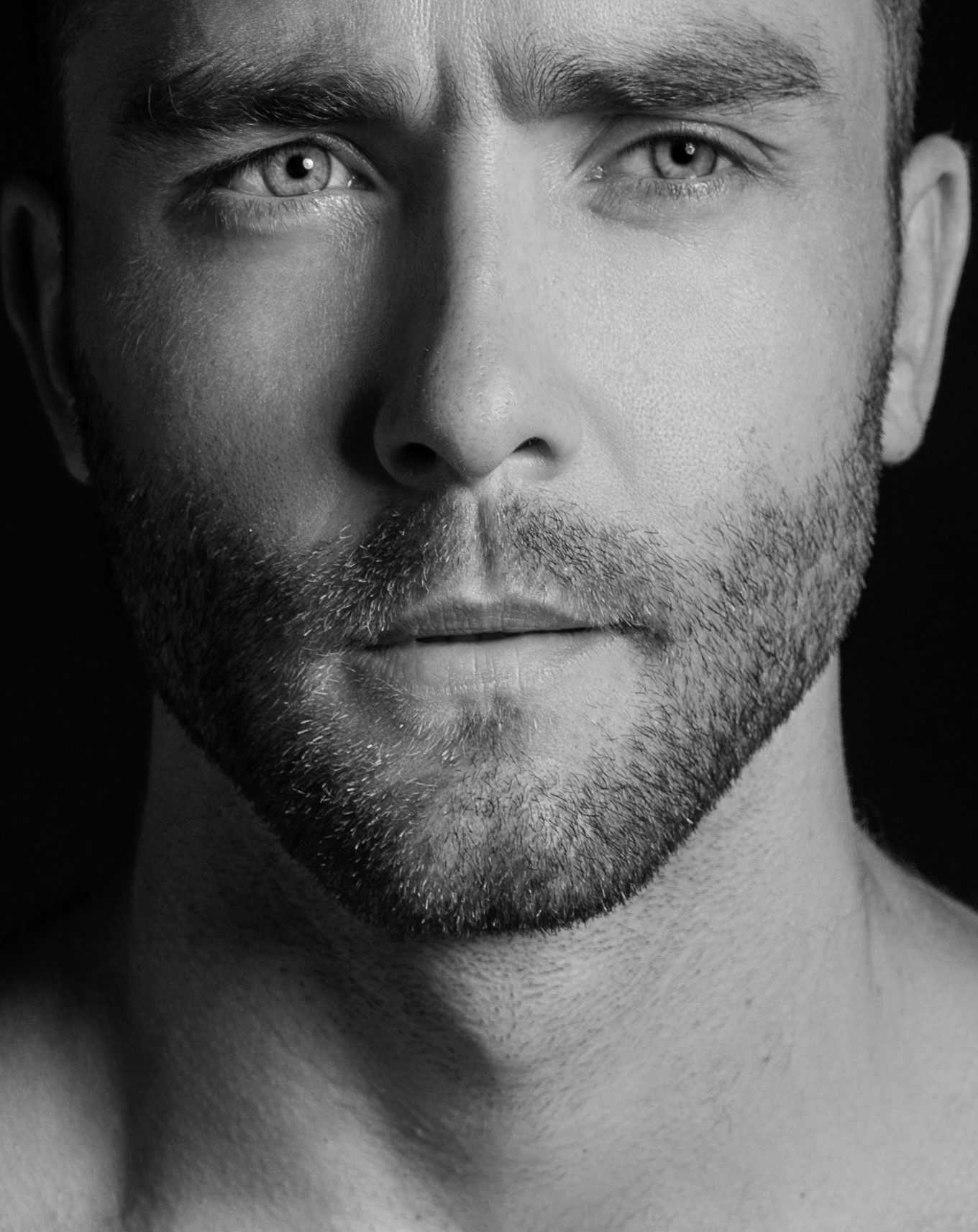 Jawline Contouring - Eduardo Gonzalez, MD - Denver Plastic Surgeon